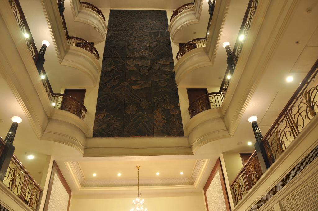 Royal Fort Hotel Вишакхапатнам Экстерьер фото